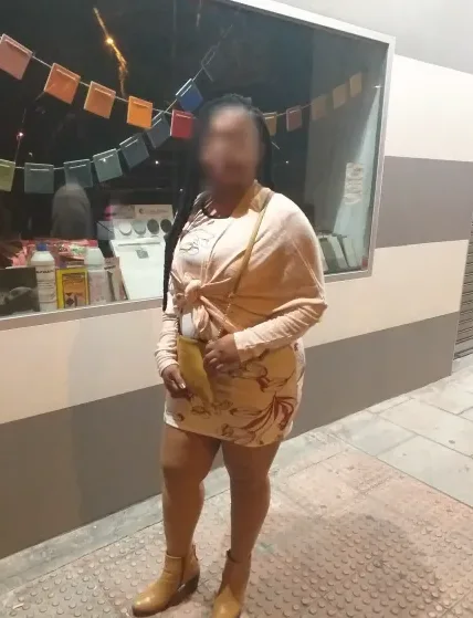 Elina, 25