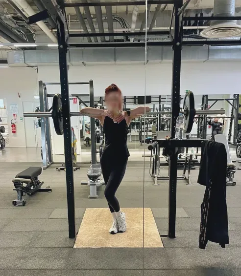 Henna, 37