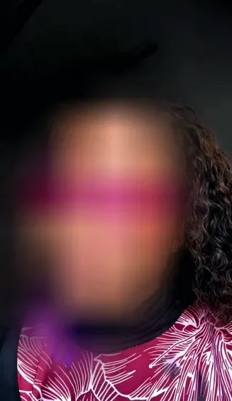 Josefina, 25
