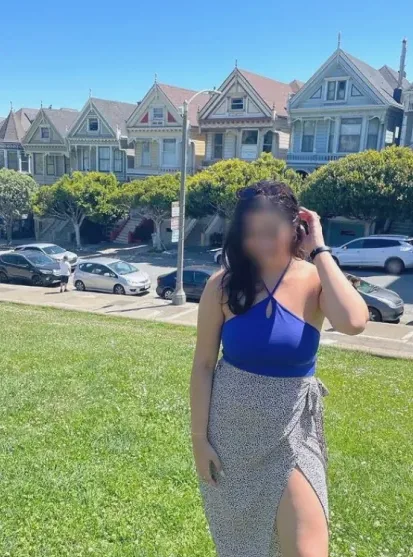 Nina, 28