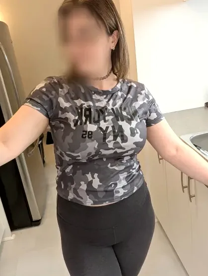 Sanni, 29
