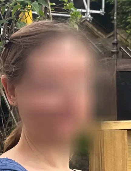 Sara, 34
